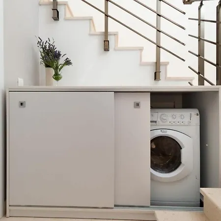 וילה Luxurious With Modern Interior And Pool טרוגיר
